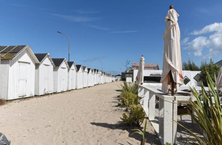 Les Pieds Dans L'Eau - Acces Direct A La Plage Bernières-sur-Mer Εξωτερικό φωτογραφία